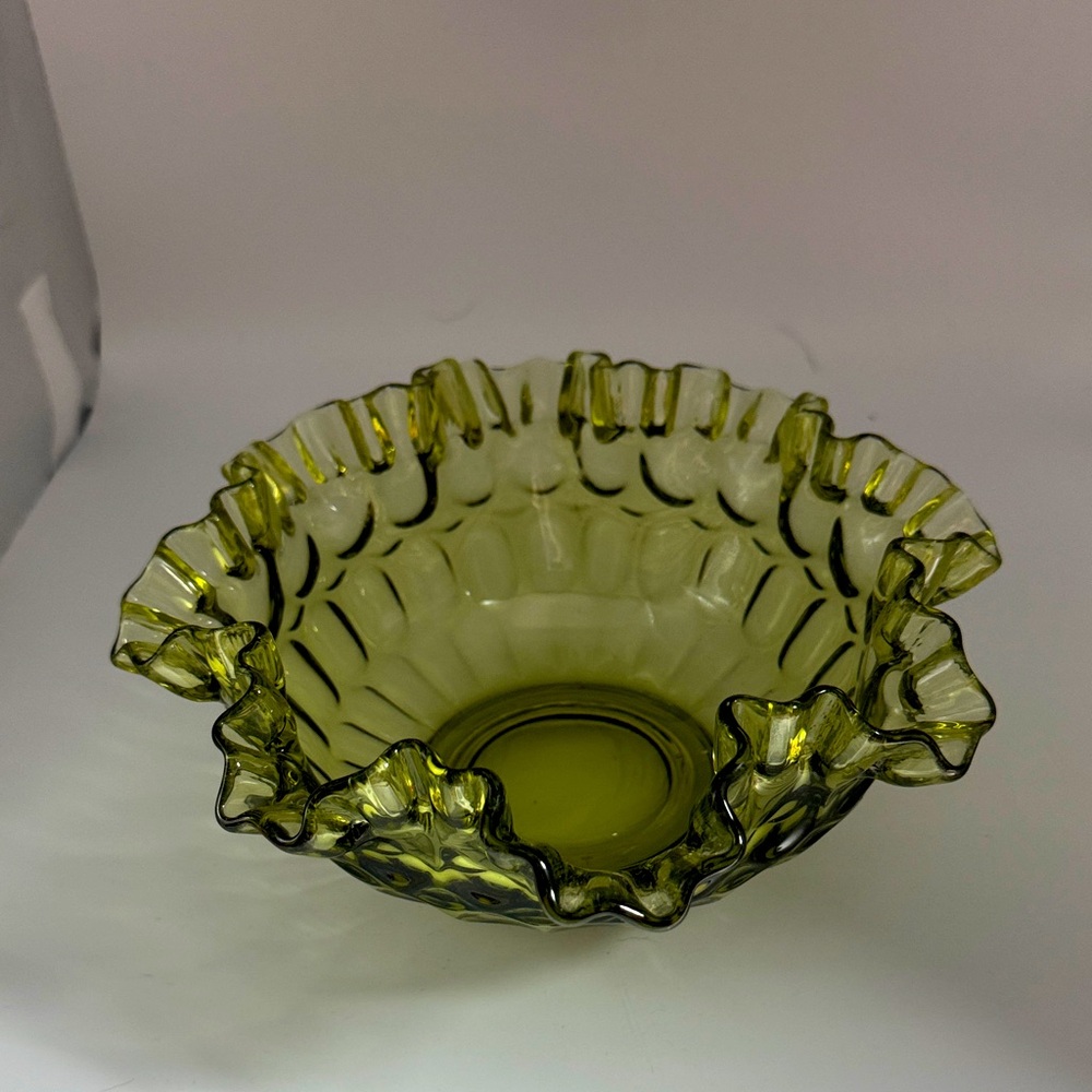 Vintage ?Fenton? Green Thumbprint Glass Bowl